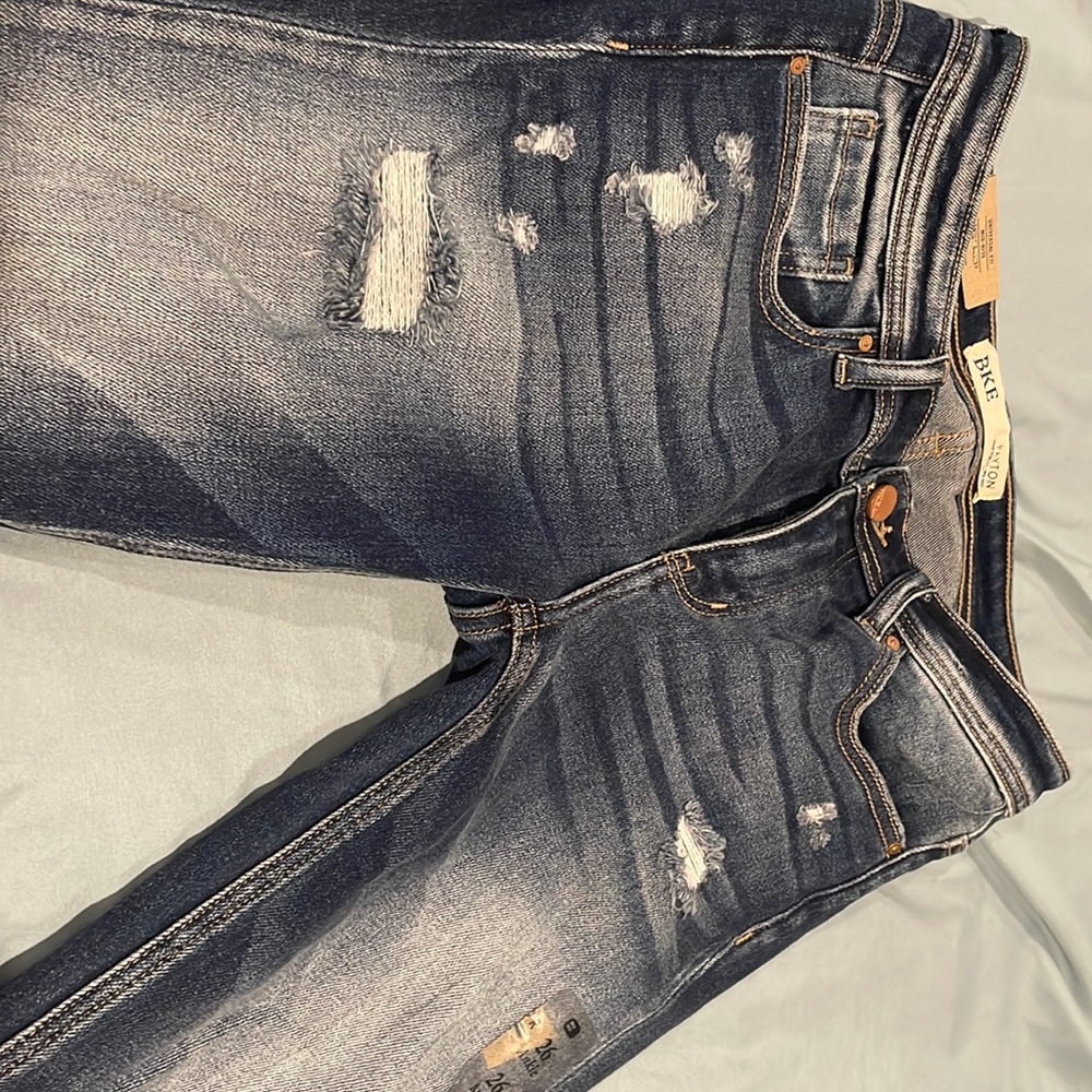 Ankle rip jeans